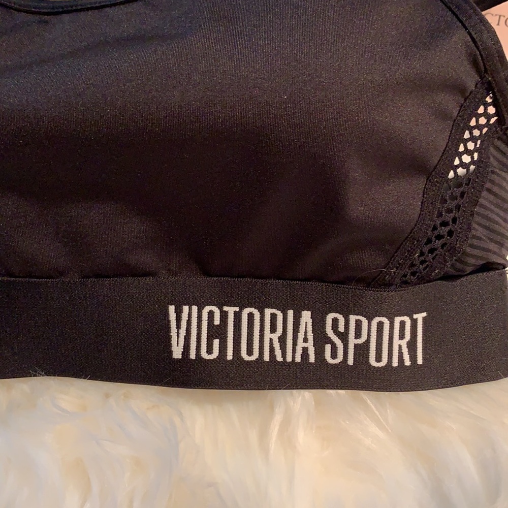 Victoria secret !! - Picture 4 of 10